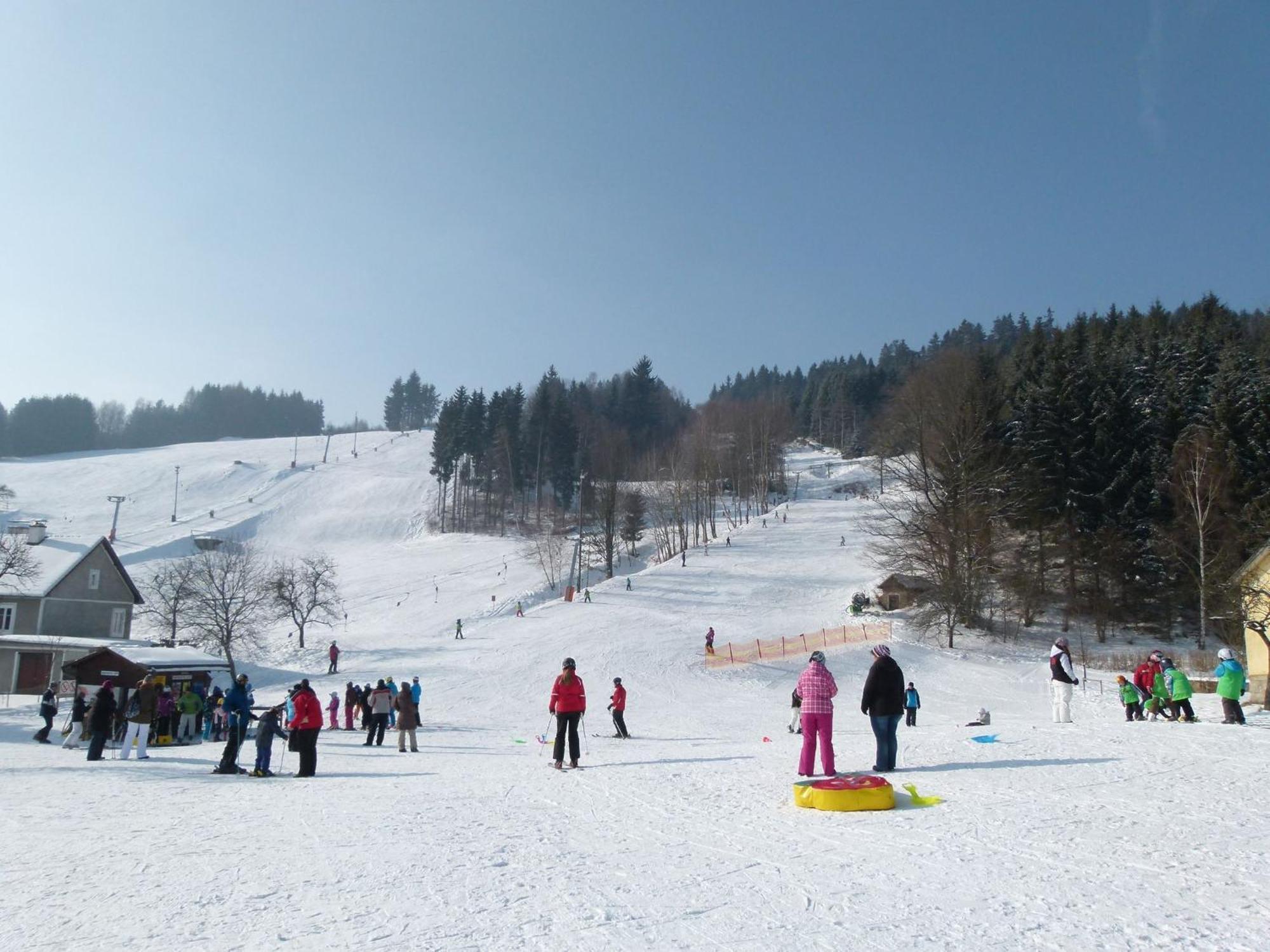 Kopretina Cerne Udoli Exterior foto